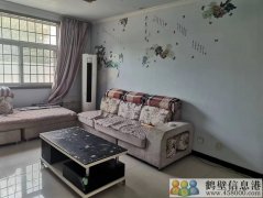 房屋出租，地理位置生活方便，房屋干凈整潔！