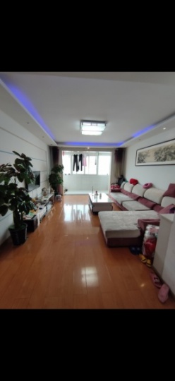 出售淇濱區(qū)陽光麗景小區(qū)，外國語學區(qū)房
